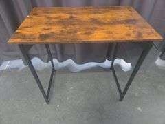 Read! Small Writing Desk with Storage