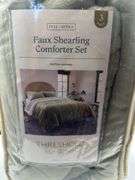 Threshold Full/Queen Cozy Faux Shearling Comforter and Sham Set, Green