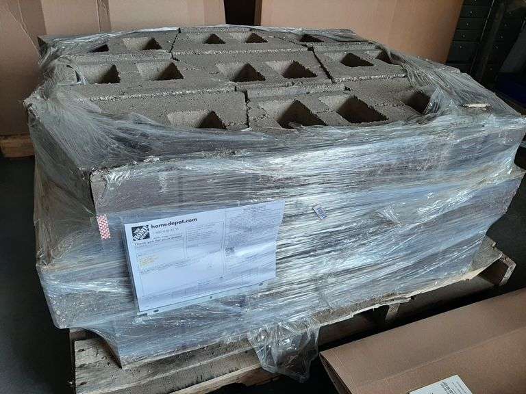 $600 retail Rockwood Retaining Walls Sapphire 6 in. H x 17.25 in. W x 12 in. D Beechwood Concrete Retaining Wall Block (27-Pieces/20.25 sq. ft./Pallet