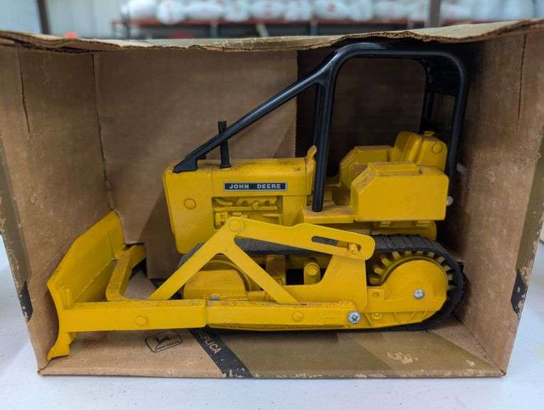 Vintage Ertl 1/16 Scale John Deere #521 Crawler/Bulldozer