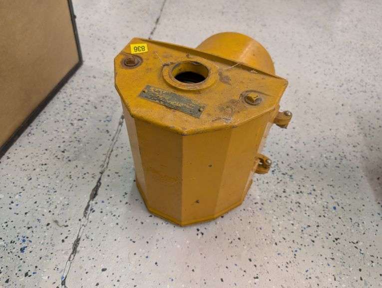 Eaglelux Eagle Signal Corporation single stop light