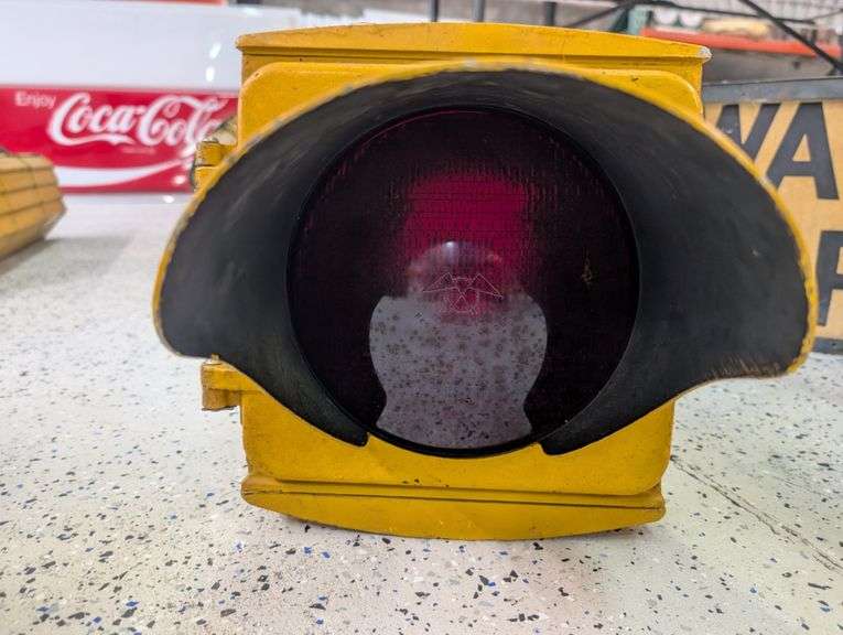 Eaglelux Eagle Signal Corporation single stop light