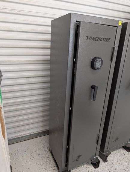 Winchester TS12-30 12 Gun Safe