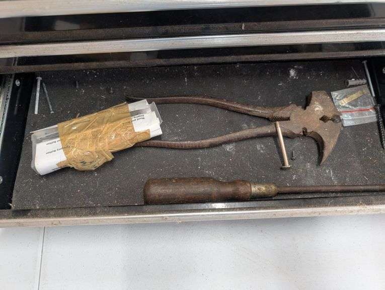 Homak toolbox with contents