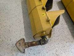 Vintage traffic signal. Make Unknown