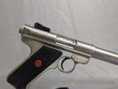 Ruger MKII in .22lr with target grip