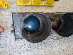 Vintage traffic Signal. Make Unknown
