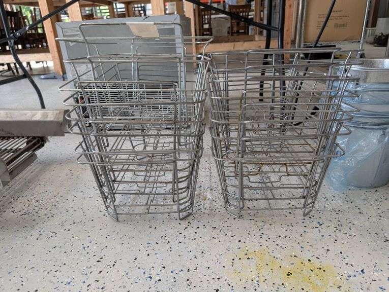 Lot of 16 Light Duty Chaffer Pan Racks