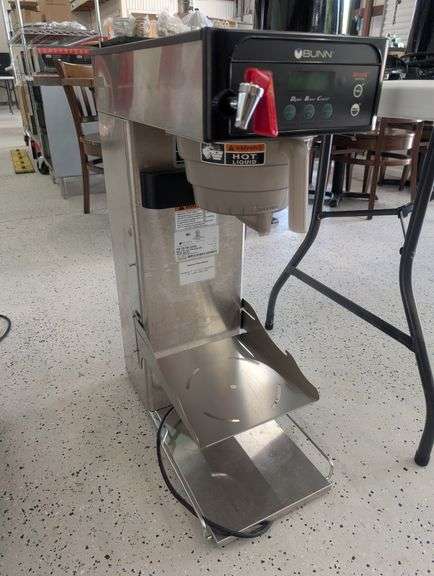 Bunn ITCB-DV Coffee/Tea Maker With Shelf