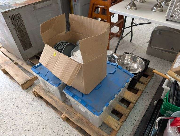 Bulk lot set of Bon Chef slate dishes and more
