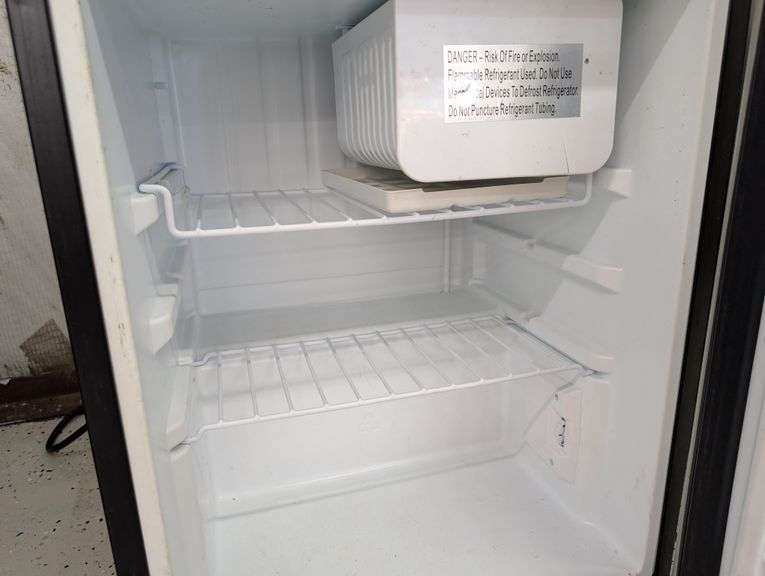 Amana Mini Fridge