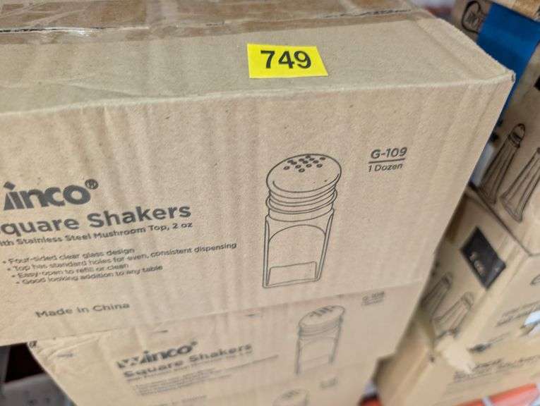 Bulk lot of miscellaneous salt and pepper shakers