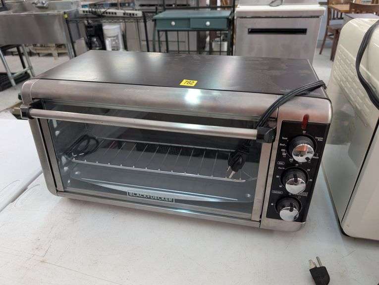 Black and Decker toaster oven