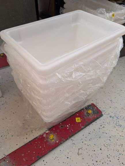 Lot of seven white deep plastic tubs