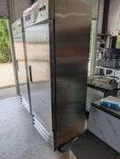 Avantco 178A19FHC Single Door Upright Freezer