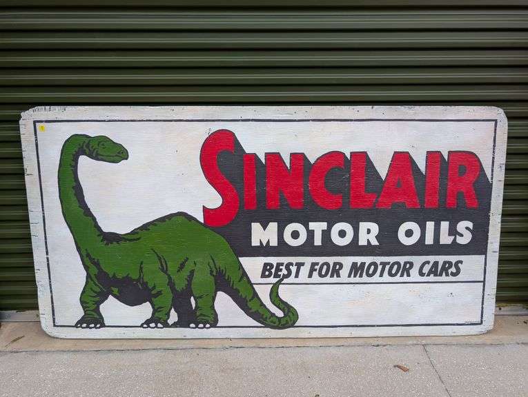Vintage Wooden Painted Sinclair Motor Oil Sign. 8'x4'