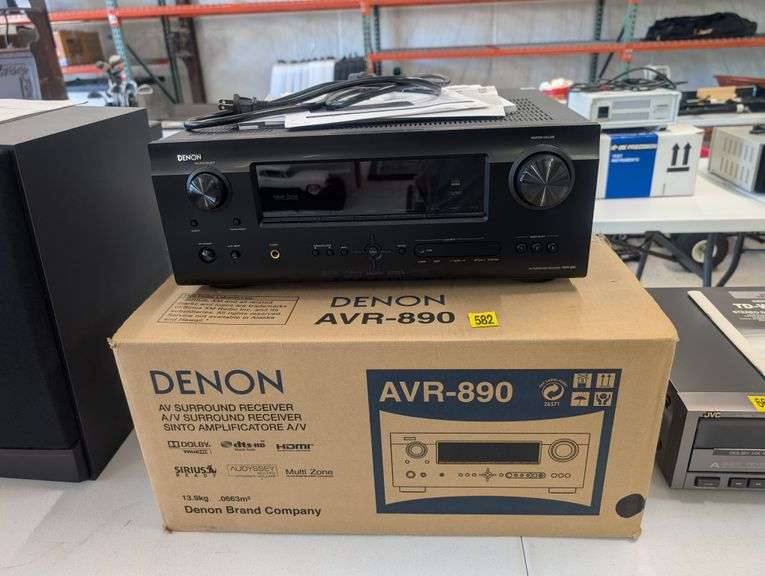 Denon AVR-890 AV Surround Stereo Reciever