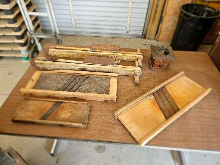 Kraut Cutters/Pickle Slicers/Coffee Grinder Lee Real Estate & Auction