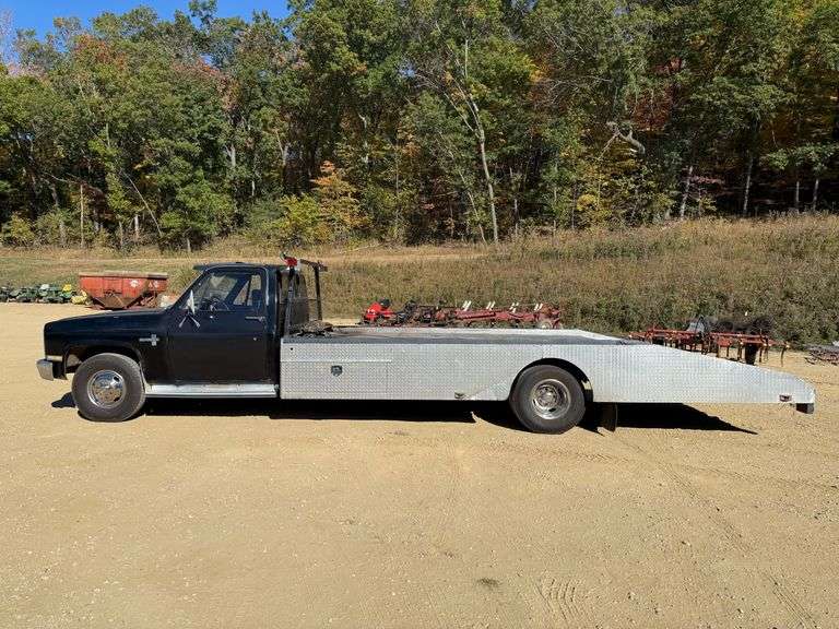 1987 Chevy Car Hauler/Wrecker