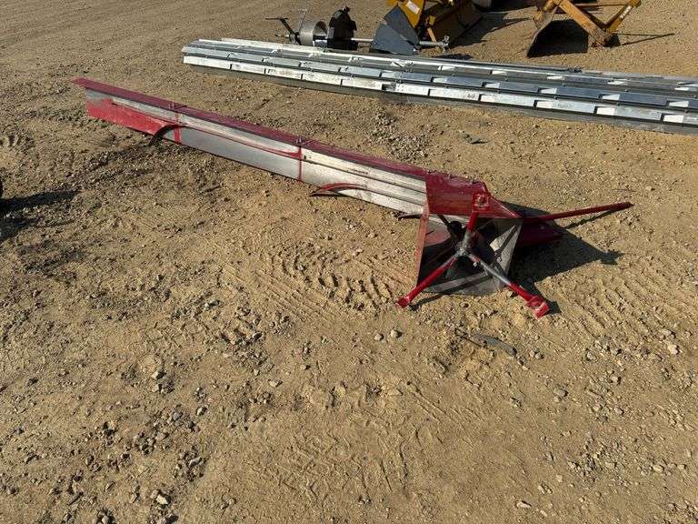 DMC Gravity Flow Grain Spreader