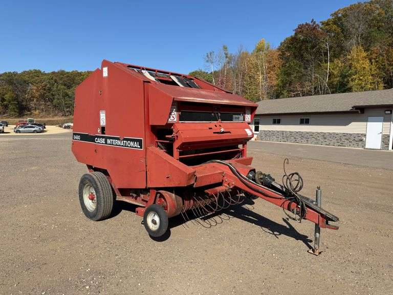 Case IH 8480 Round Baler