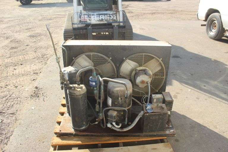 1000 gal. bulk tank cooler