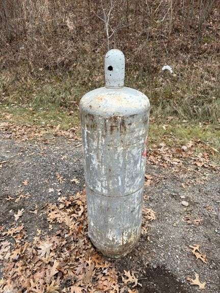 100lb LP Tank