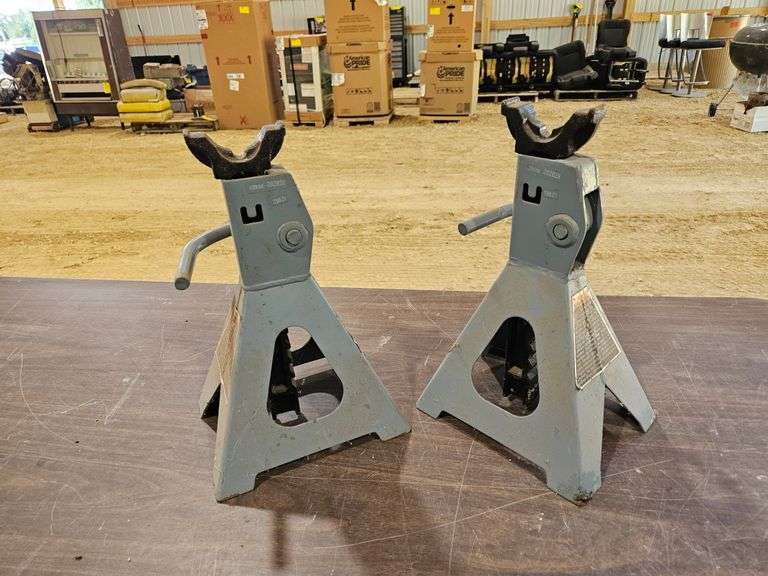 Pair of 3-ton Jack Stands