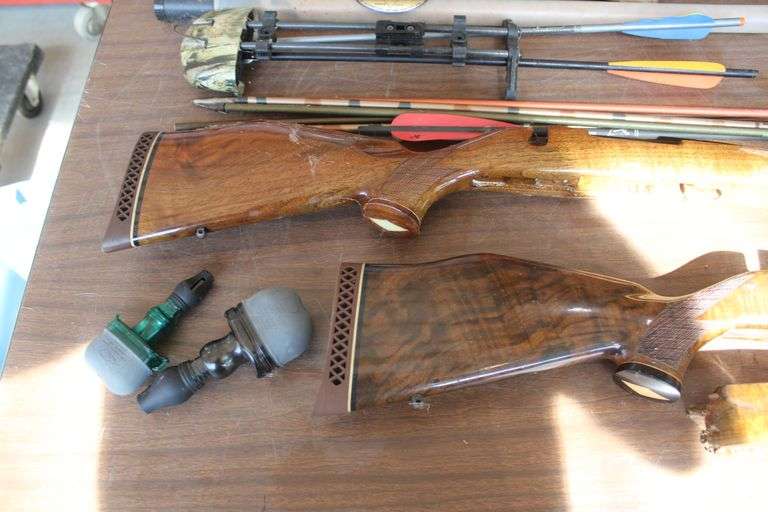 Gun stocks, gun vice & misc. hunting items