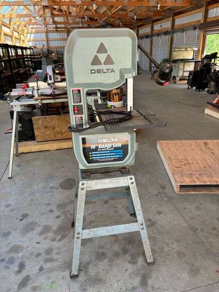 Delta 10" Band Saw
