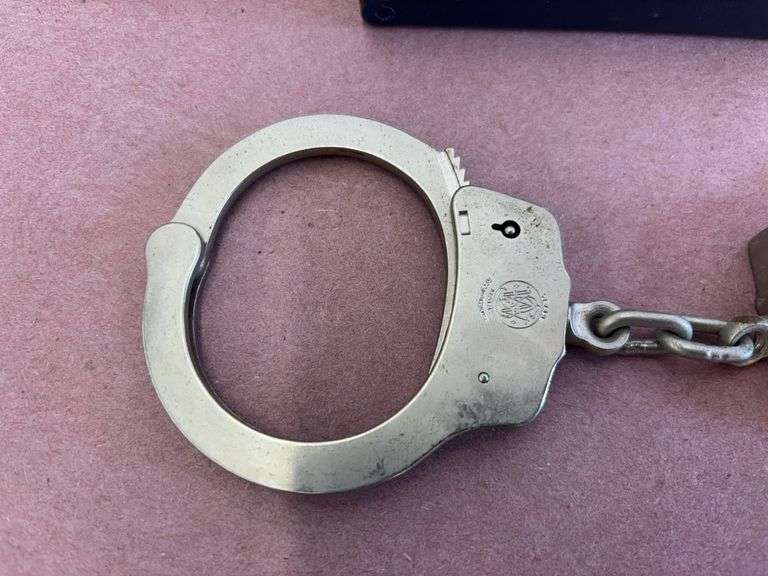 Smith & Wesson Handcuffs