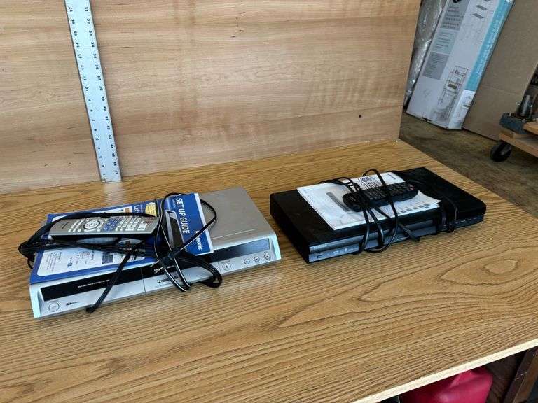 (2) DVD Players