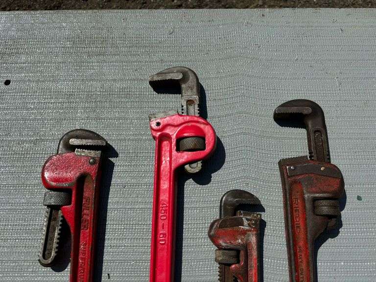 (4) Pipe Wrenches