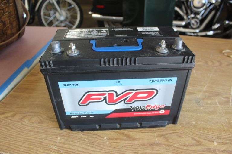 FVP Marine Battery (like new) Lee Real Estate & Auction Service
