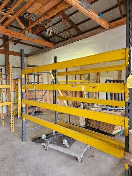8-ft Pallet Racking (read more)