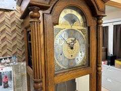 Howard Miller Grandfather Clock (read more)