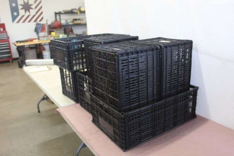 8 plastic crates