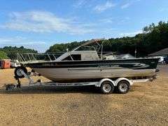 1998 Crestliner Eagle Boat
