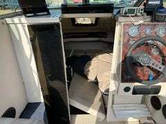 1998 Crestliner Eagle Boat