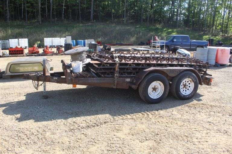 1993 tandem trailer w/Grain bin concrete forms