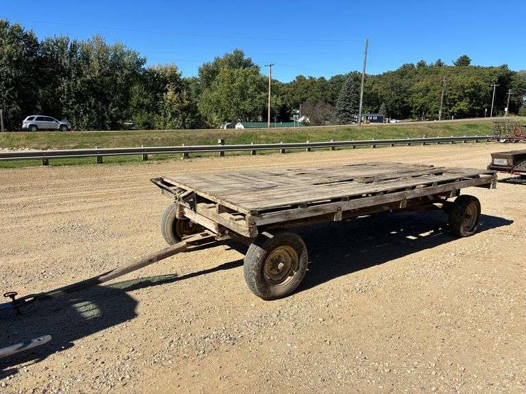 7ft x 14ft Flat Rack Hay Wagon