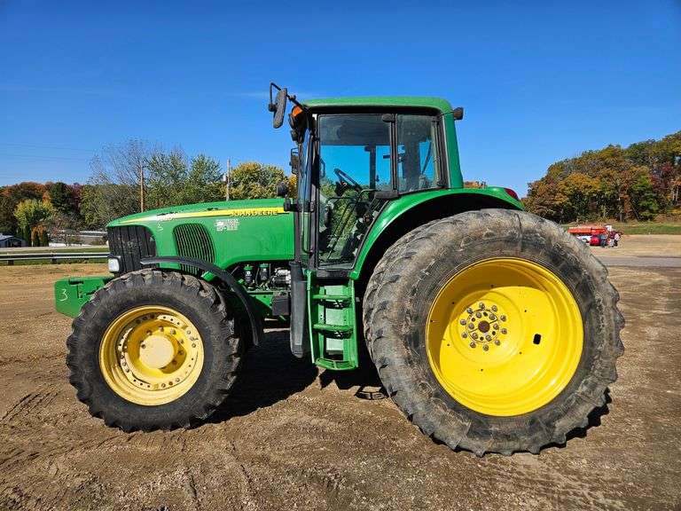 2004 John Deere 7520 Diesel Tractor