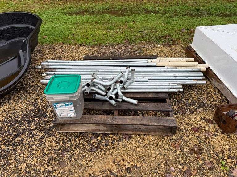 10'x20' Car Port - No canvas - Lee Real Estate & Auction Service