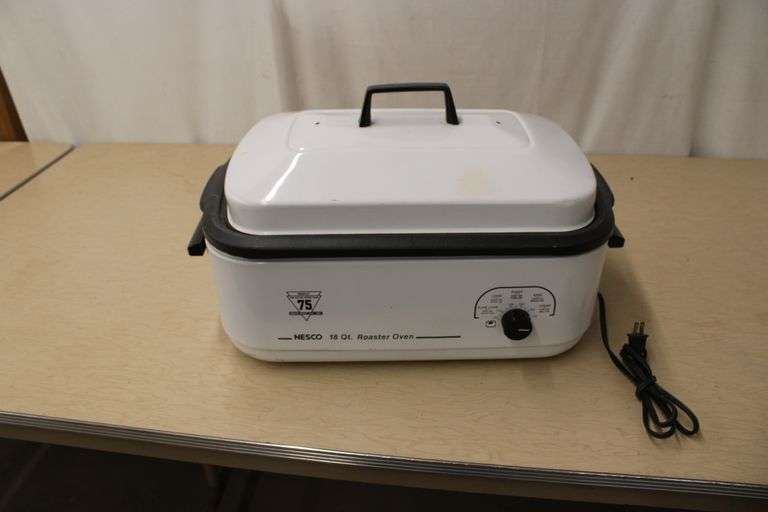 Nesco 18 qt. elec. roaster w/manual