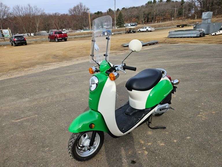 2005 Honda Scooter (114 miles)