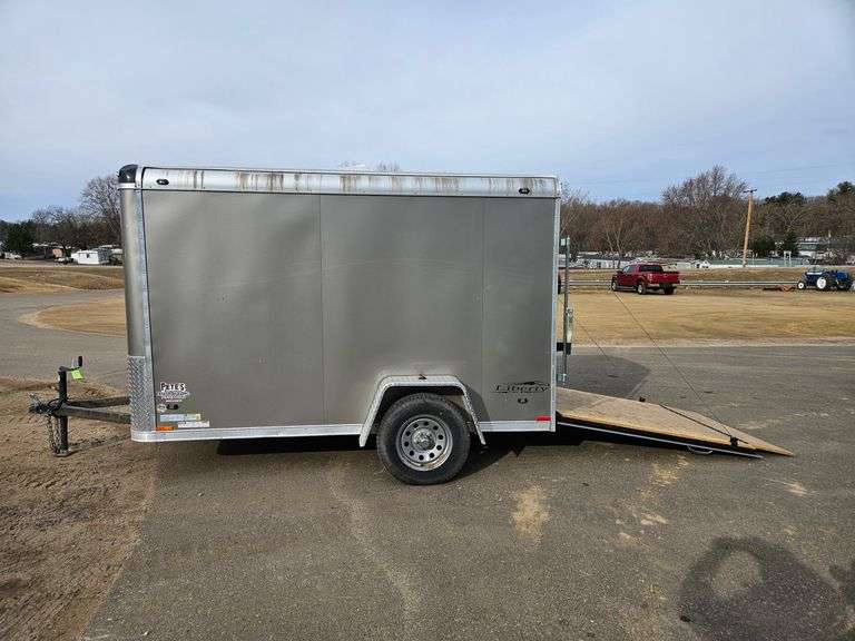 2014  Stealth 6' x 10' Enclosed Trailer (like new)