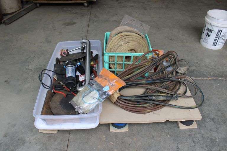Pallet of misc. shop items