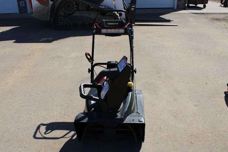 Brute 9 hp. gas snow thrower