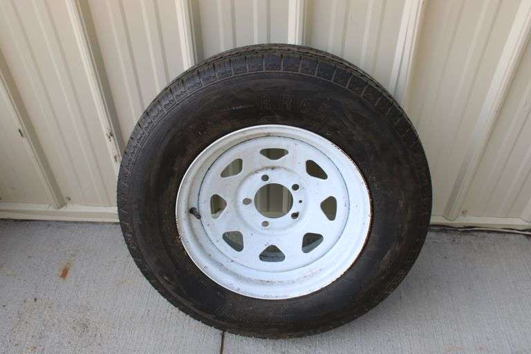 Spare trailer tire on rim, 205/75 R14