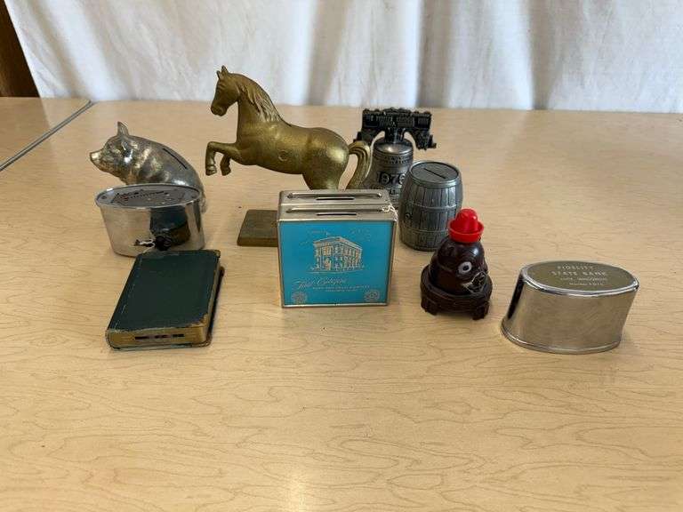 Coin Bank Collection Collection of Coin Banks - Lee Real Estate & Auction Service